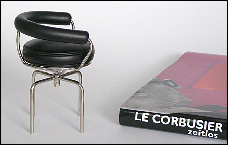 Le-Corbusier-Siege-1Serie-003
